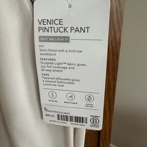 Athleta Venice Pintuck Pant in Cream, Size L